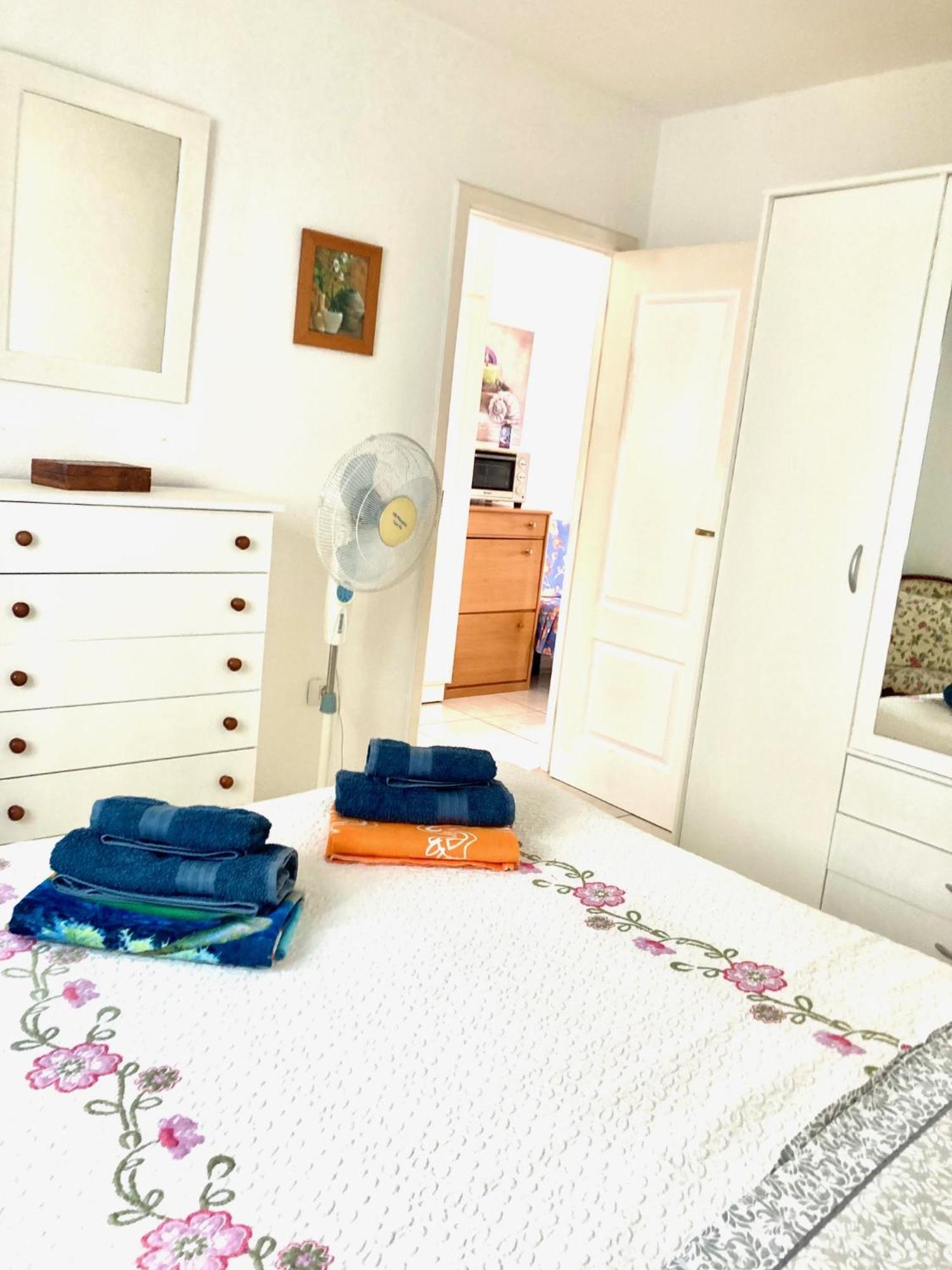 Apartamento En Primera Linea De Playa, Centrico, Tranquilo Playa de las Americas  Luaran gambar