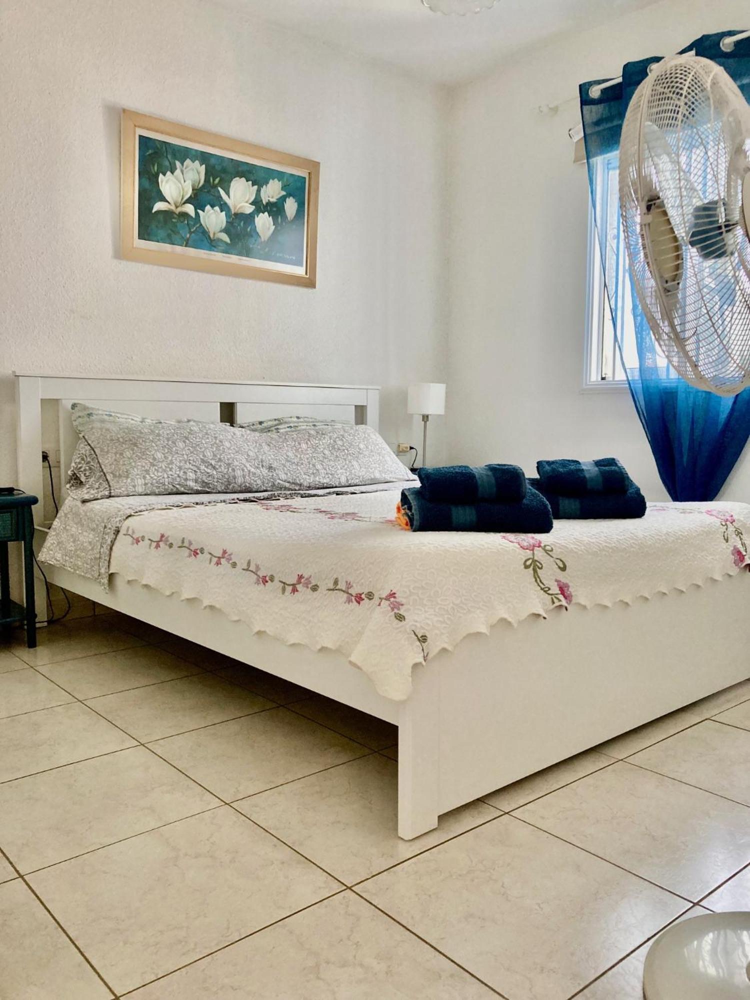 Apartamento En Primera Linea De Playa, Centrico, Tranquilo Playa de las Americas  Luaran gambar