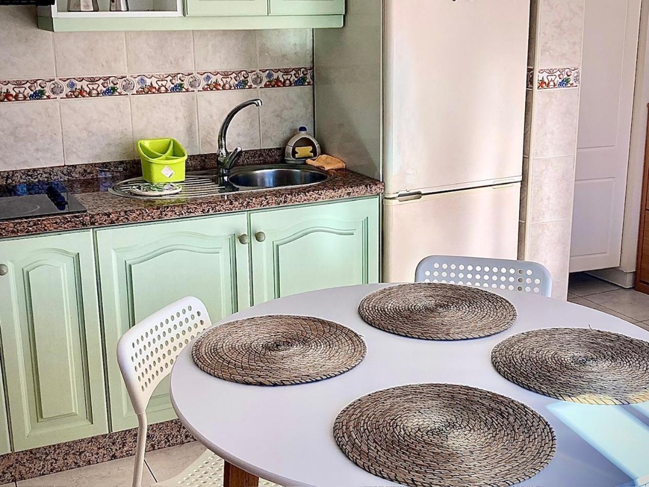 Apartamento En Primera Linea De Playa, Centrico, Tranquilo Playa de las Americas  Luaran gambar