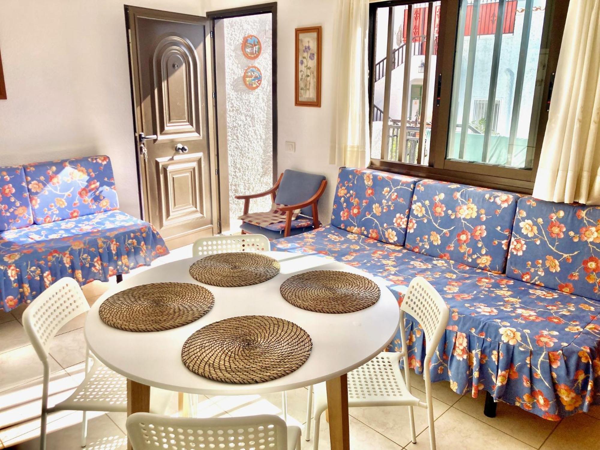 Apartamento En Primera Linea De Playa, Centrico, Tranquilo Playa de las Americas  Luaran gambar